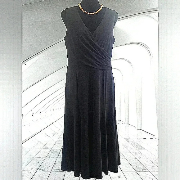 Ralph Lauren Black Classic Minimalist Knit Slip-On Soft Stretch Midi Dress - Picture 6 of 6